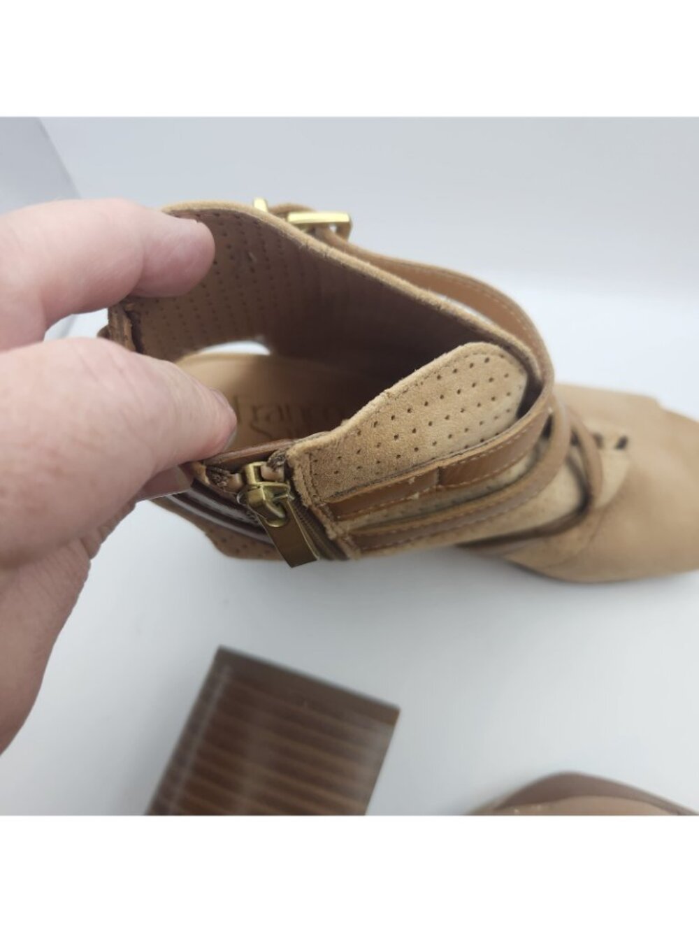 Franco Sarto Brown Leather Upper Peep Toe Strappy Buckle Cuban Heel Siz 9 M USED - Picture 10 of 10